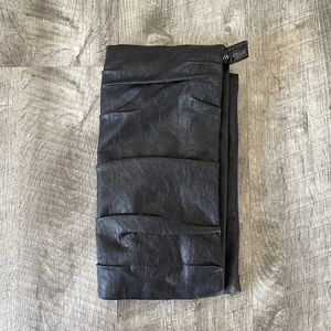 Express Wristlet Clutch
